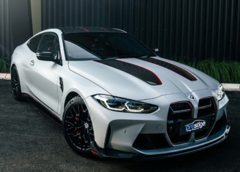 BMW M4 CSL